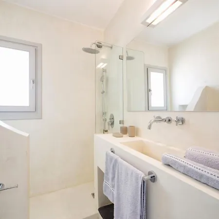 Doma Parikia (Paros)